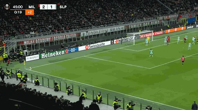 1709853688094035549.gif 【欧联】吉鲁建功,米兰4-2十人布拉格斯拉维亚