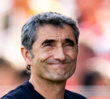 1728451351498087240.jpg 注册观看-别迷信“职业”人士,点球被他们玩成了奇葩…