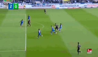 1728452202318082932.gif 注册观看-别迷信“职业”人士,点球被他们玩成了奇葩…