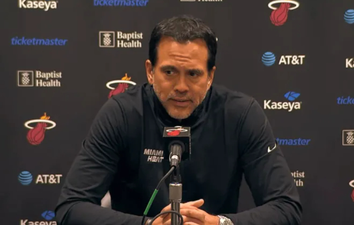 F1直播-热火连续四年附加赛！召开内部会议气氛紧张 热巴又三单斯波直言沮丧|迪丽热巴|公牛|迈阿密热火队|NBA常规赛|多伦多猛龙队_新浪体育_新浪新闻